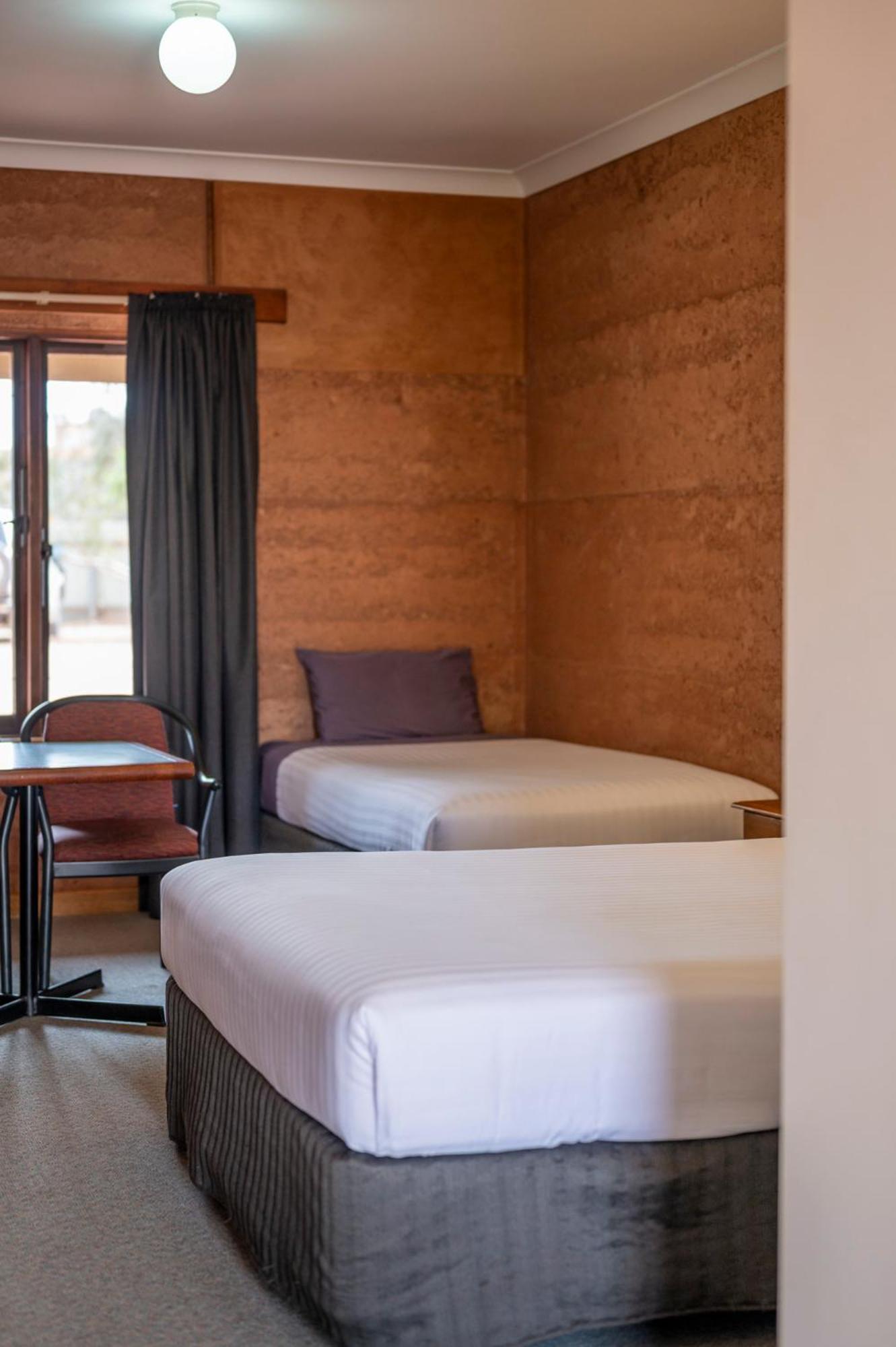 Mud Hut Motel Coober Pedy Kültér fotó
